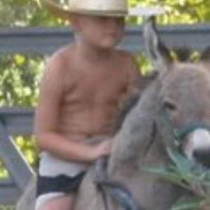 Meet your Posher, Gavin